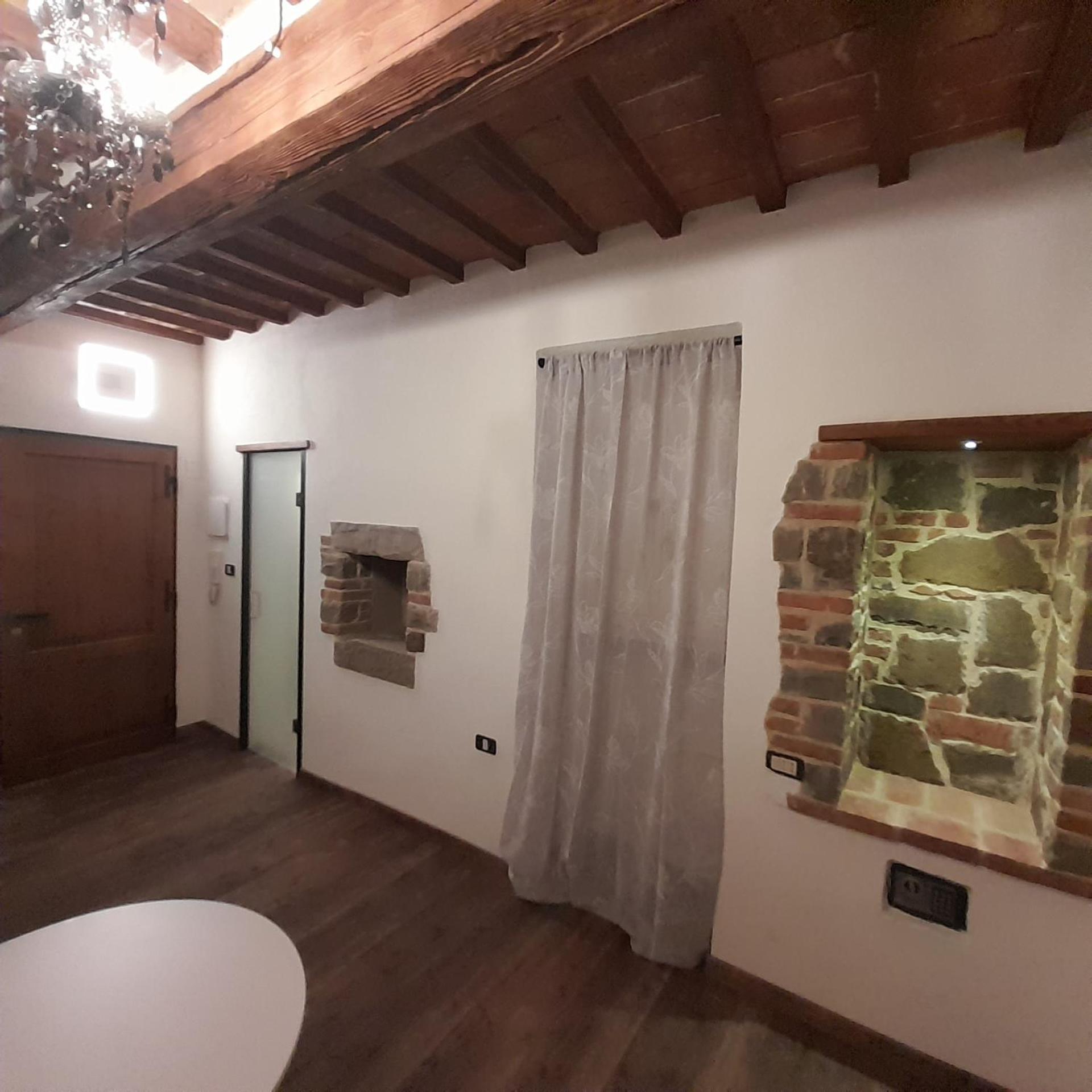 Piccolo Garibaldi Appartamento Arezzo Ruang foto